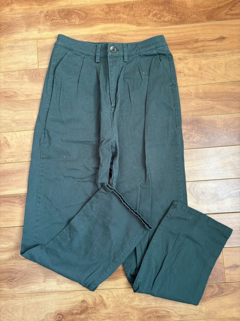 twik Dark Green Pleated Chinos